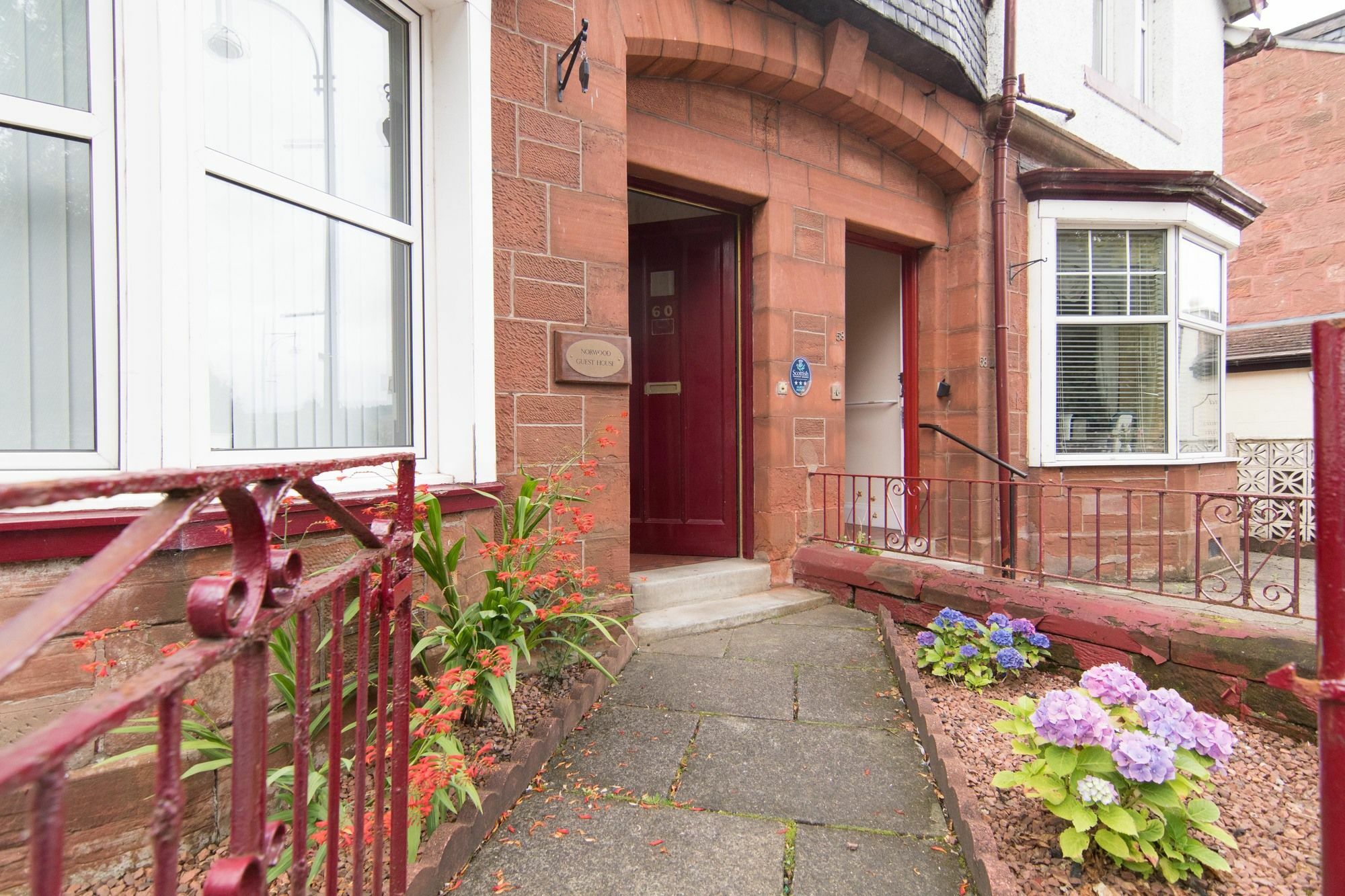Norwood Guesthouse-Loch Lomond Balloch Exterior photo